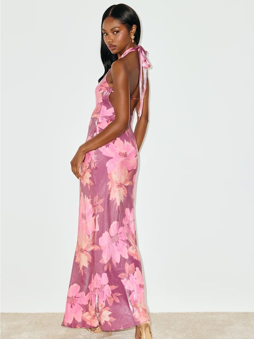Lulu’s Backless Pink Floral Halter Dress, NWT